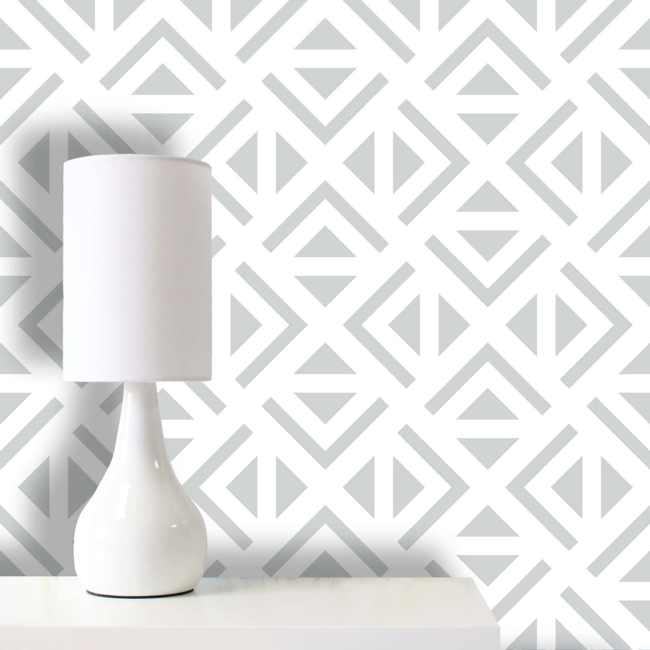 Geometric Triangle Pattern Wallwith Lamp Wallpaper