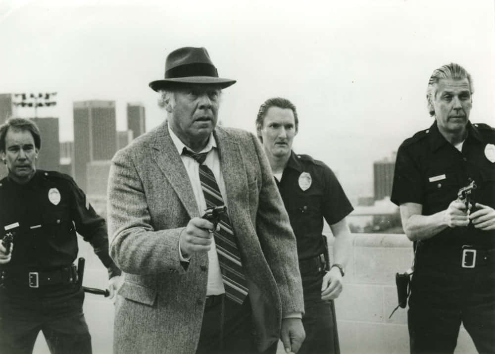 George Kennedy Police Scene Black And White Wallpaper