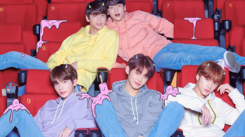 Get A Believable Experience With Txt Desktop Wallpaper