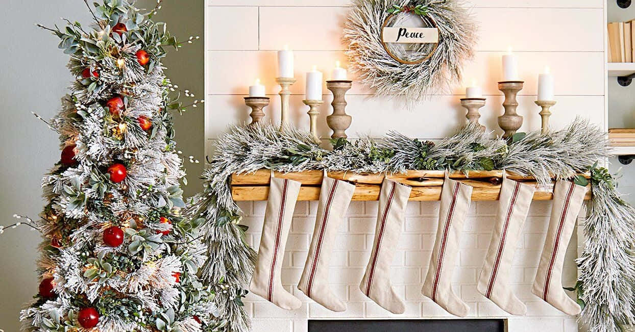 Get Cozy This Holiday Season With A Warm Farmhouse Christmas Wallpaper