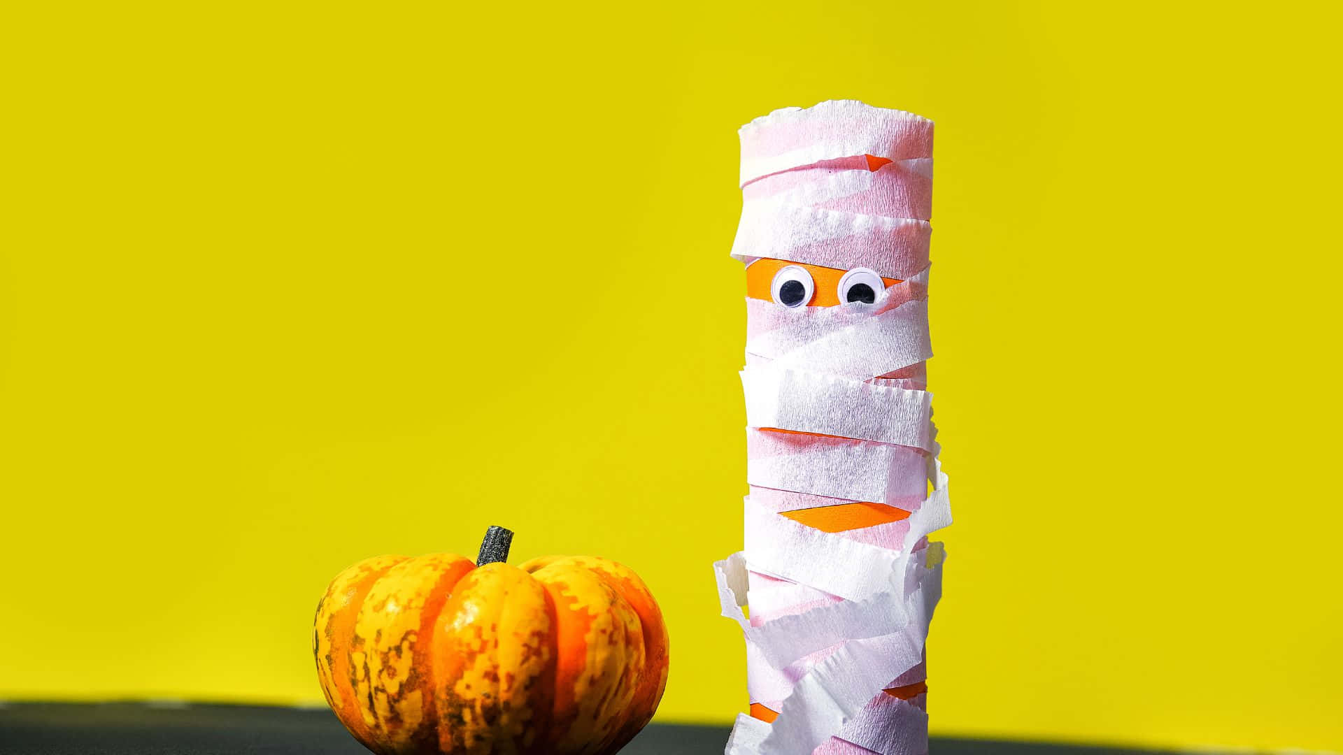 Get In The Halloween Spirit With These Fun, Easy Crafts Wallpaper