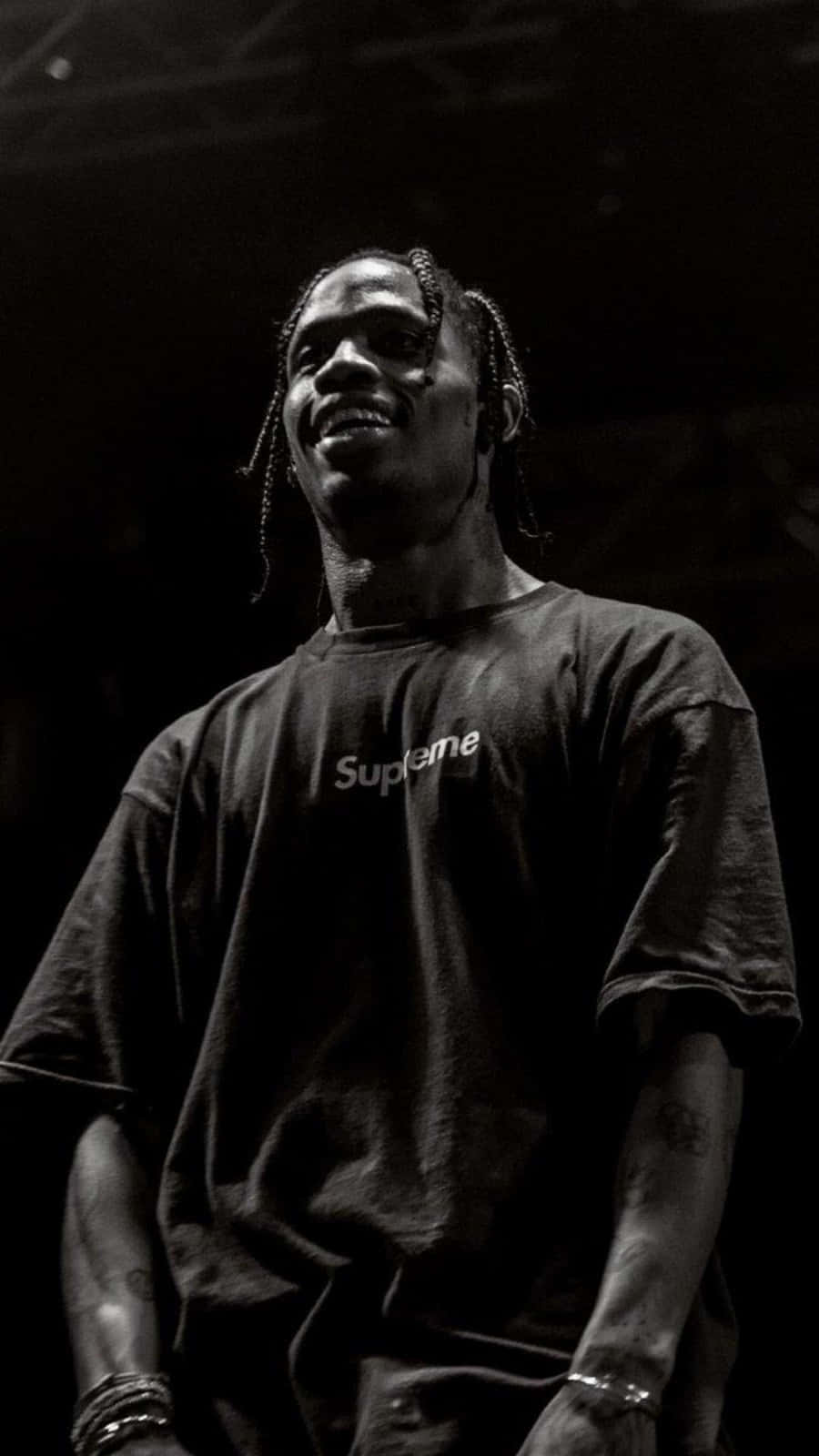 Get Inspired With Travis Scott's Iphone Featuring A Custom Rose Cover Wallpaper