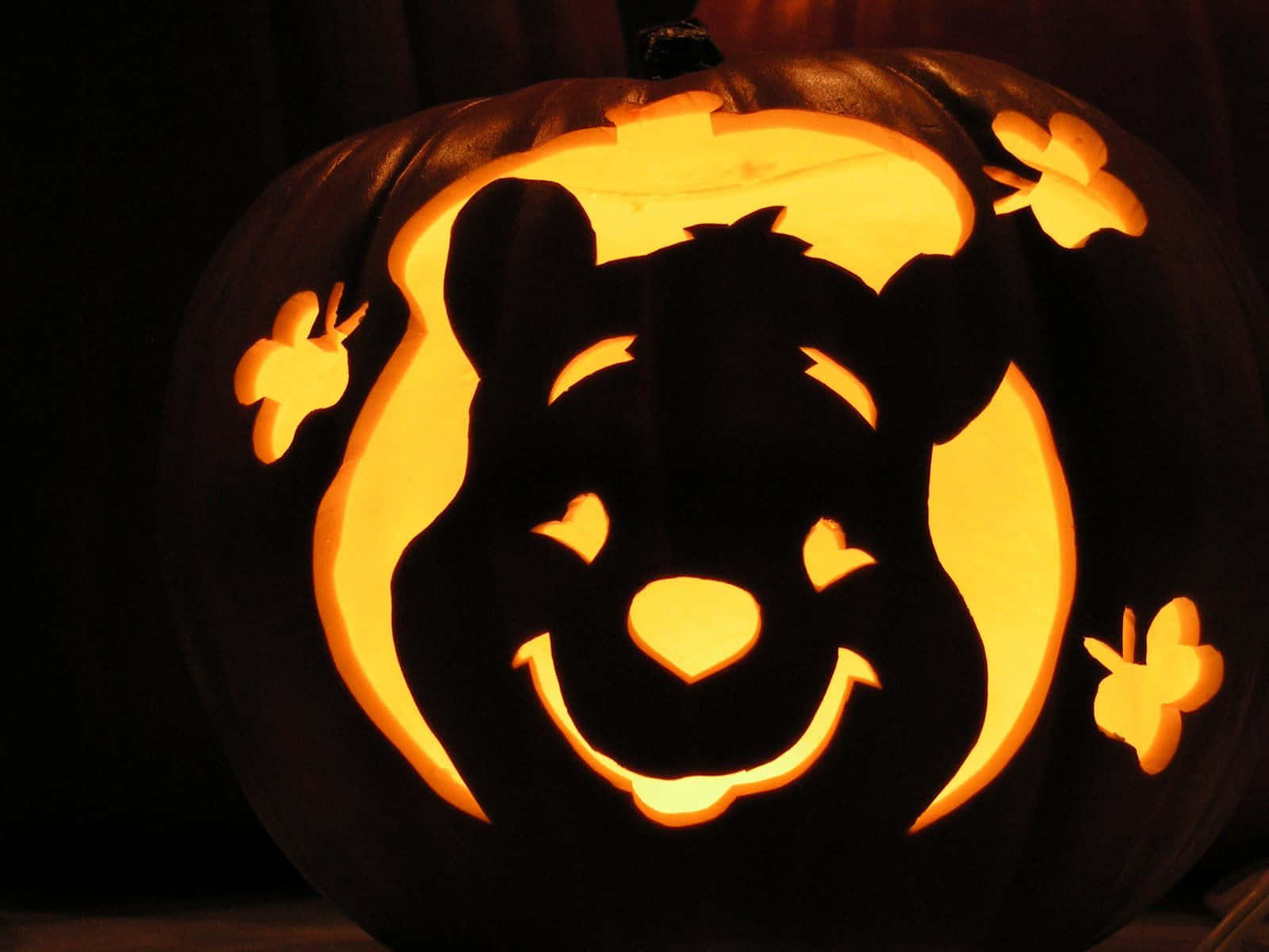 Get Into The Halloween Spirit With Winnie The Pooh! Wallpaper