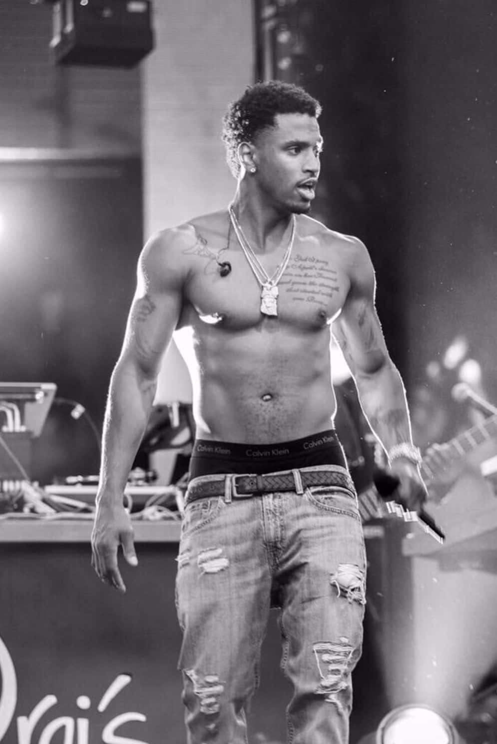 Get Lost In The Music With Trey Songz Wallpaper