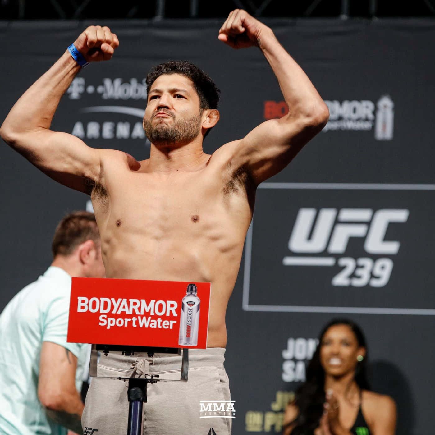 Gilbert Melendez Ufc 239 Weigh-in Pose Wallpaper