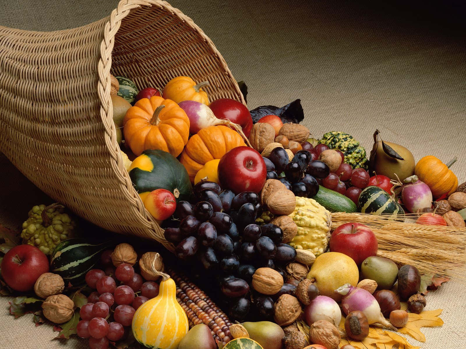 Golden Harvest Time In The Countryside Wallpaper