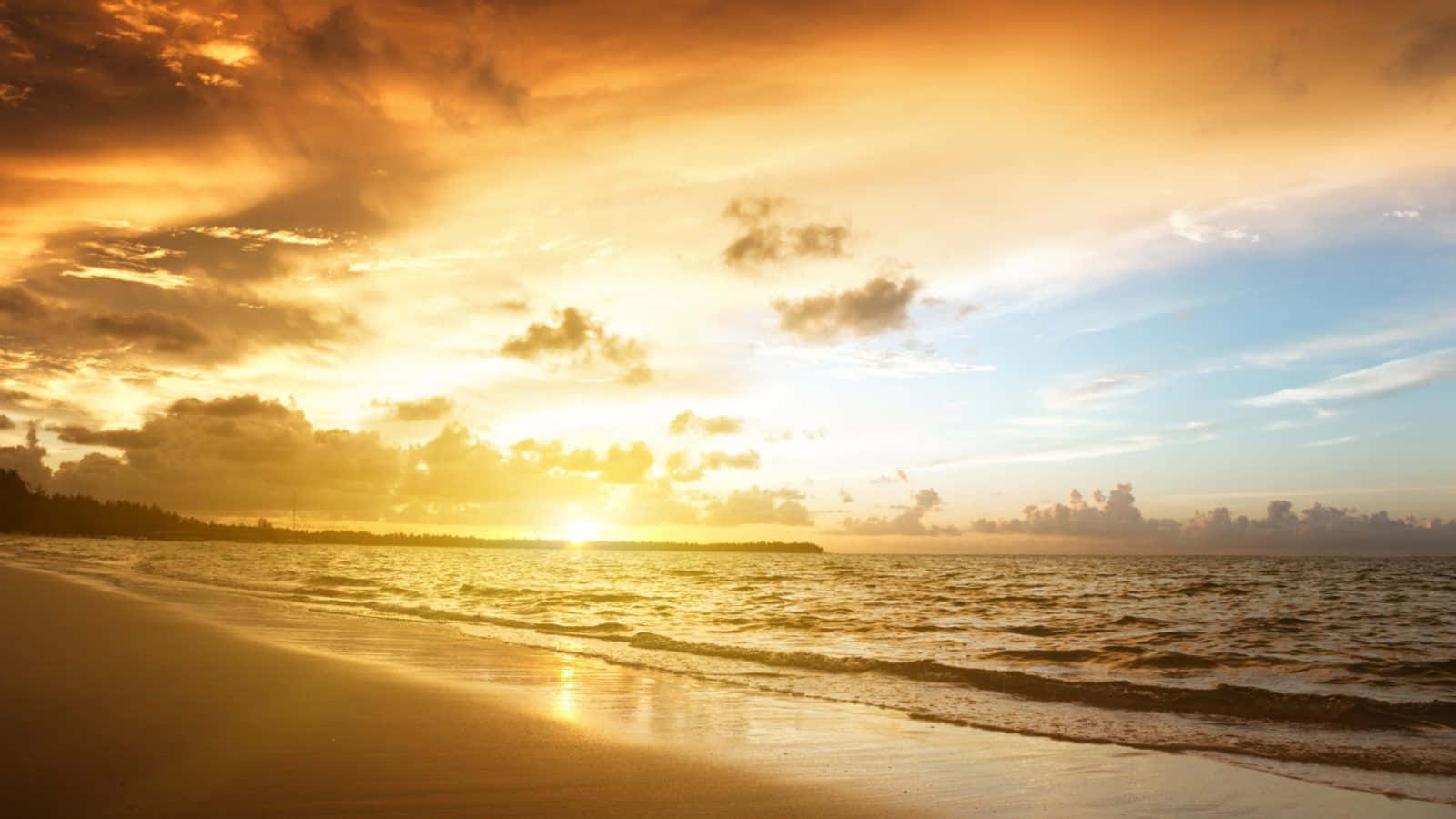 Golden Sunset On Yellow Beach Wallpaper