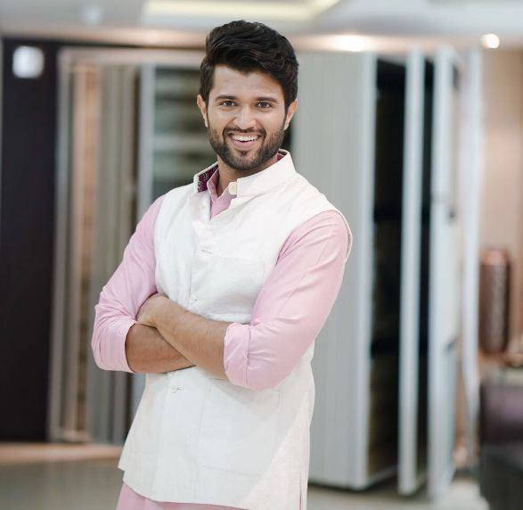 Good-looking Photo Of Vijay Deverakonda 4k Wallpaper