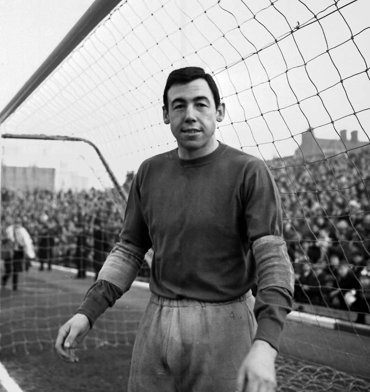 Gordon Banks Wearing Goalkeeper Attire Wallpaper