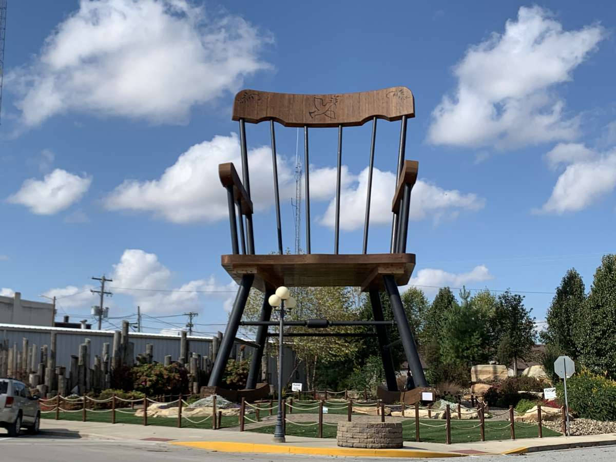 Grand Old Wooden Rocking Chair Wallpaper