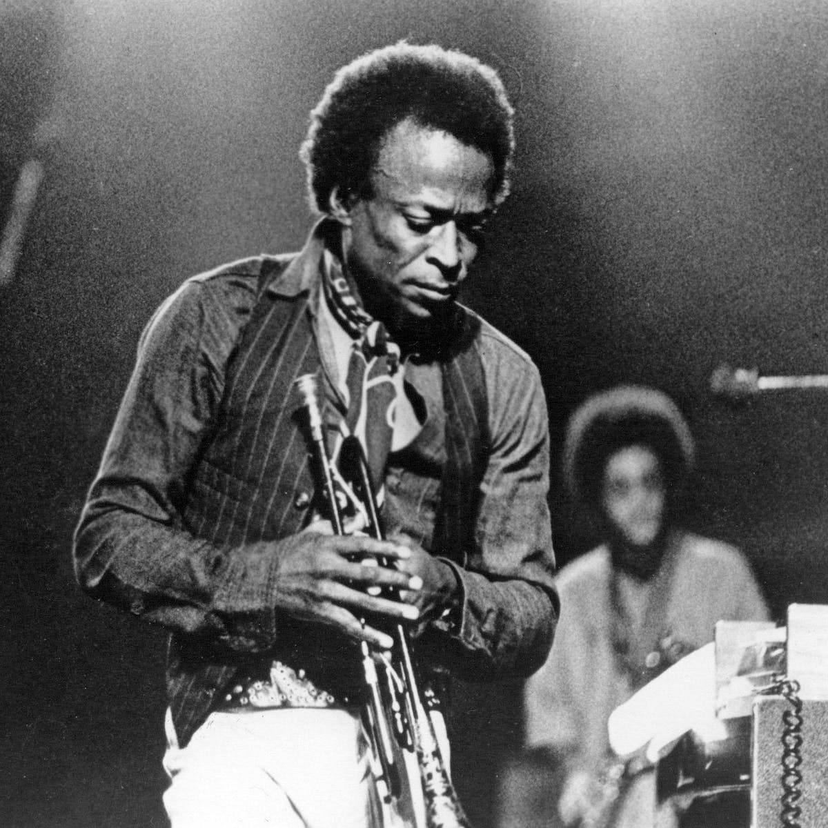 Great Bandleader Miles Davis Wallpaper