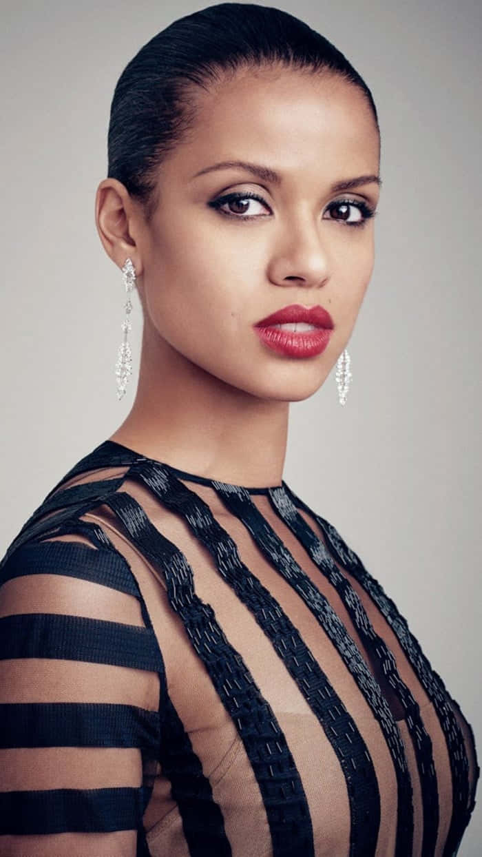 Gugu Mbatha-raw In An Elegant Pose Wallpaper