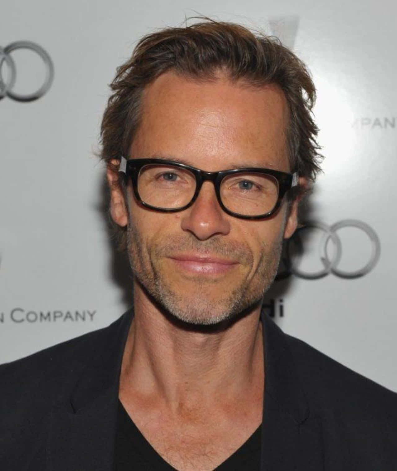 Guy Pearce 1280 X 1519 Wallpaper