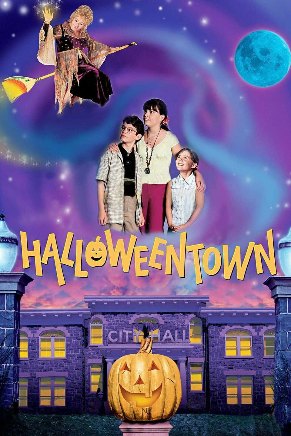 Halloweentown High On A Spooky Night Wallpaper