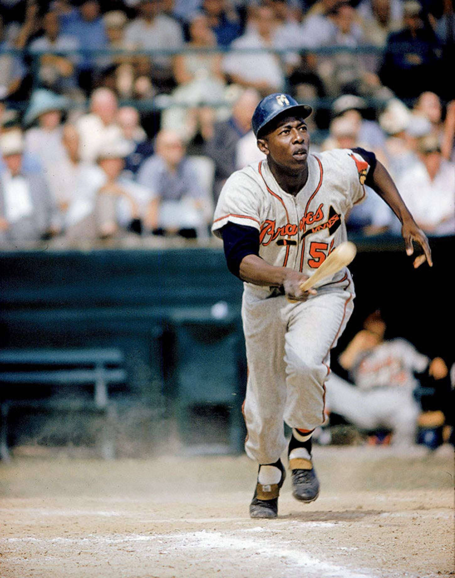 Hank Aaron Running Bases Wallpaper