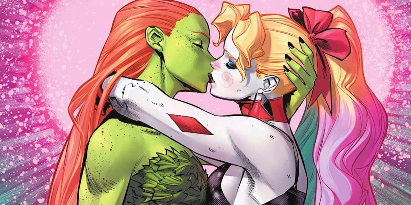 Harley Quinn Poison Ivy Embrace Wallpaper