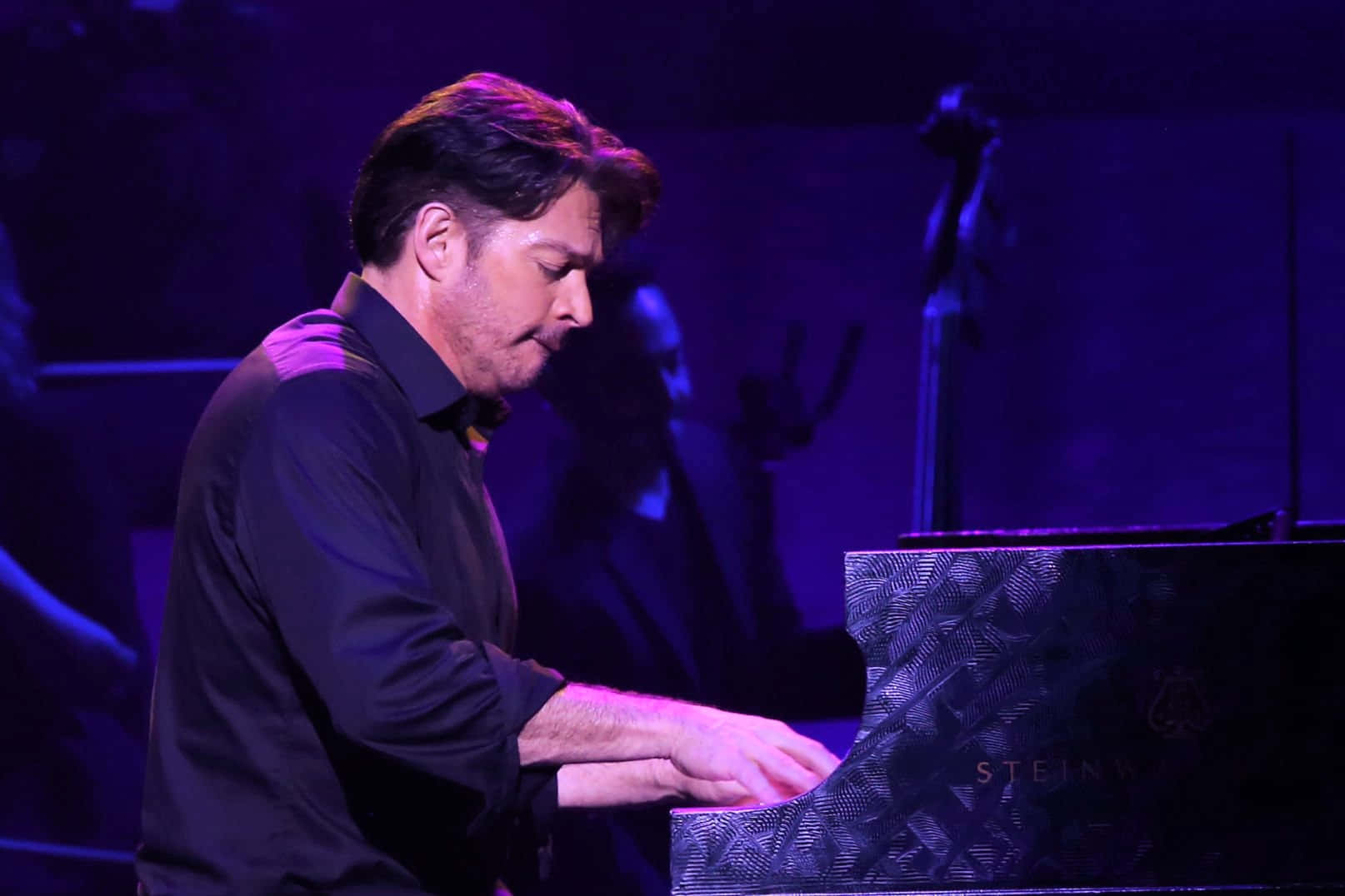 Harry Connick Jr. At A Live Performance Wallpaper