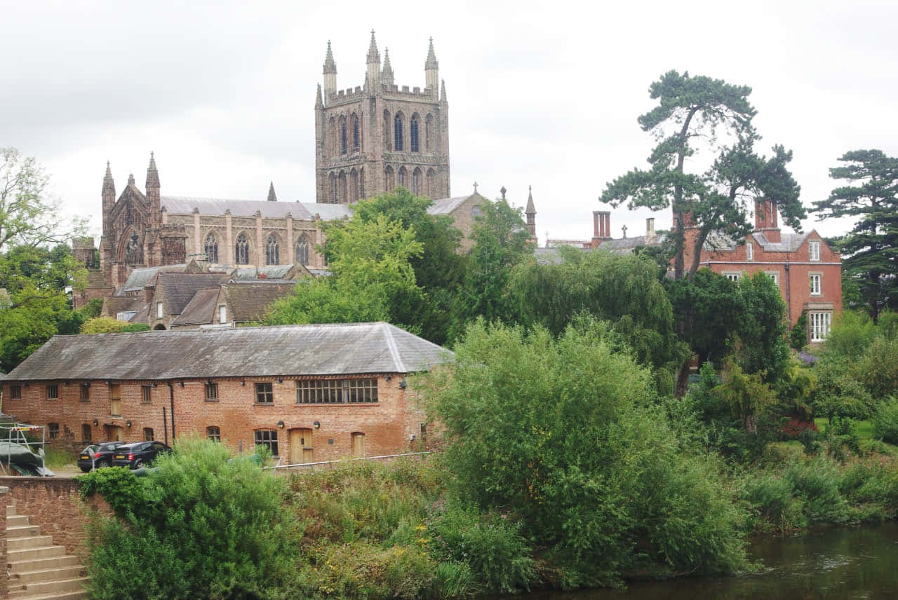 Hereford Cathedral Overlooking River Wye Wallpaper