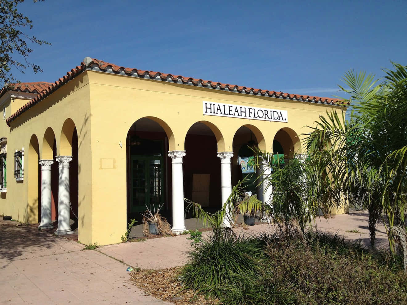 Hialeah Florida Train Station Building Wallpaper