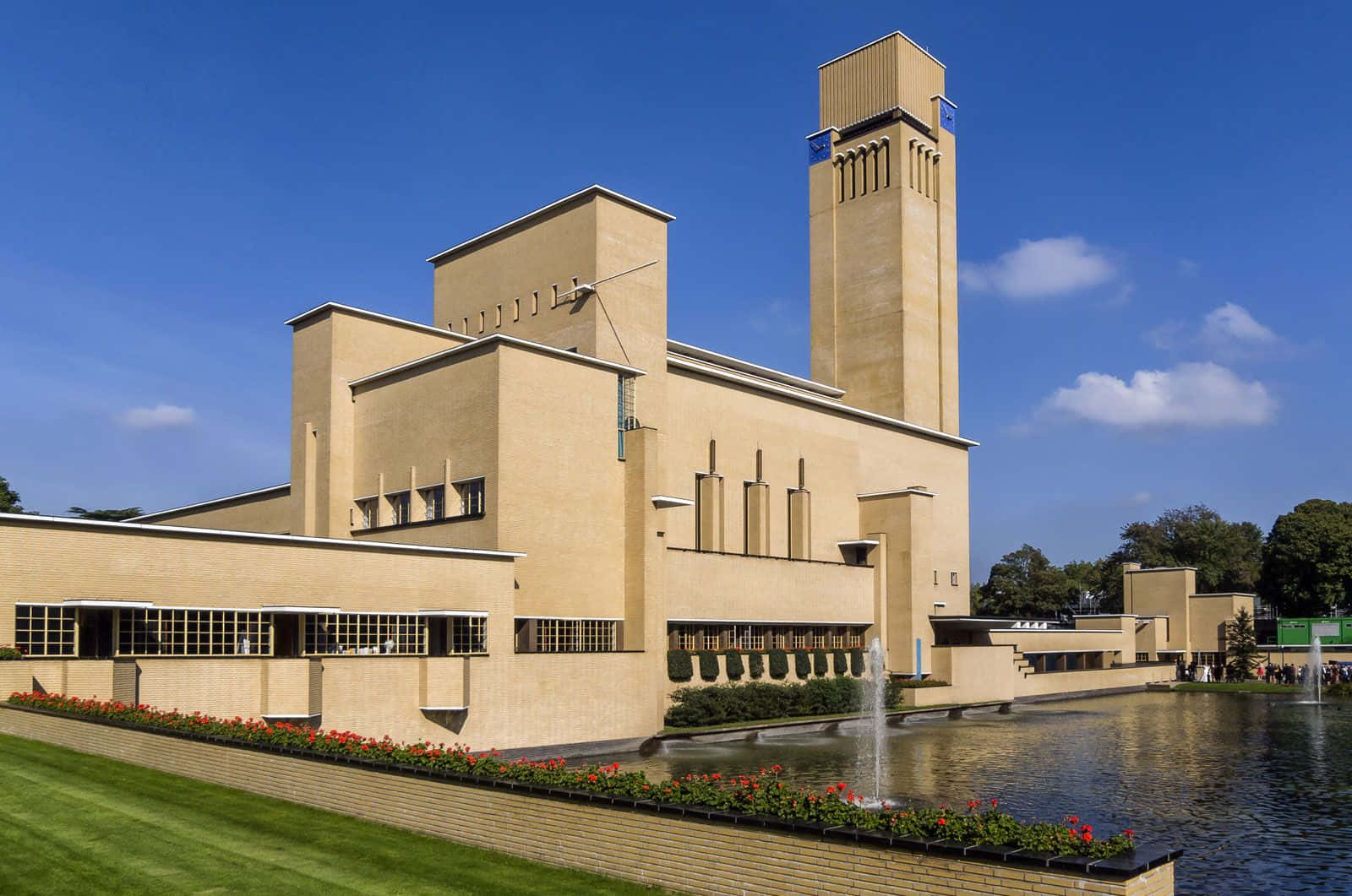 Hilversum City Hall Architecture Wallpaper