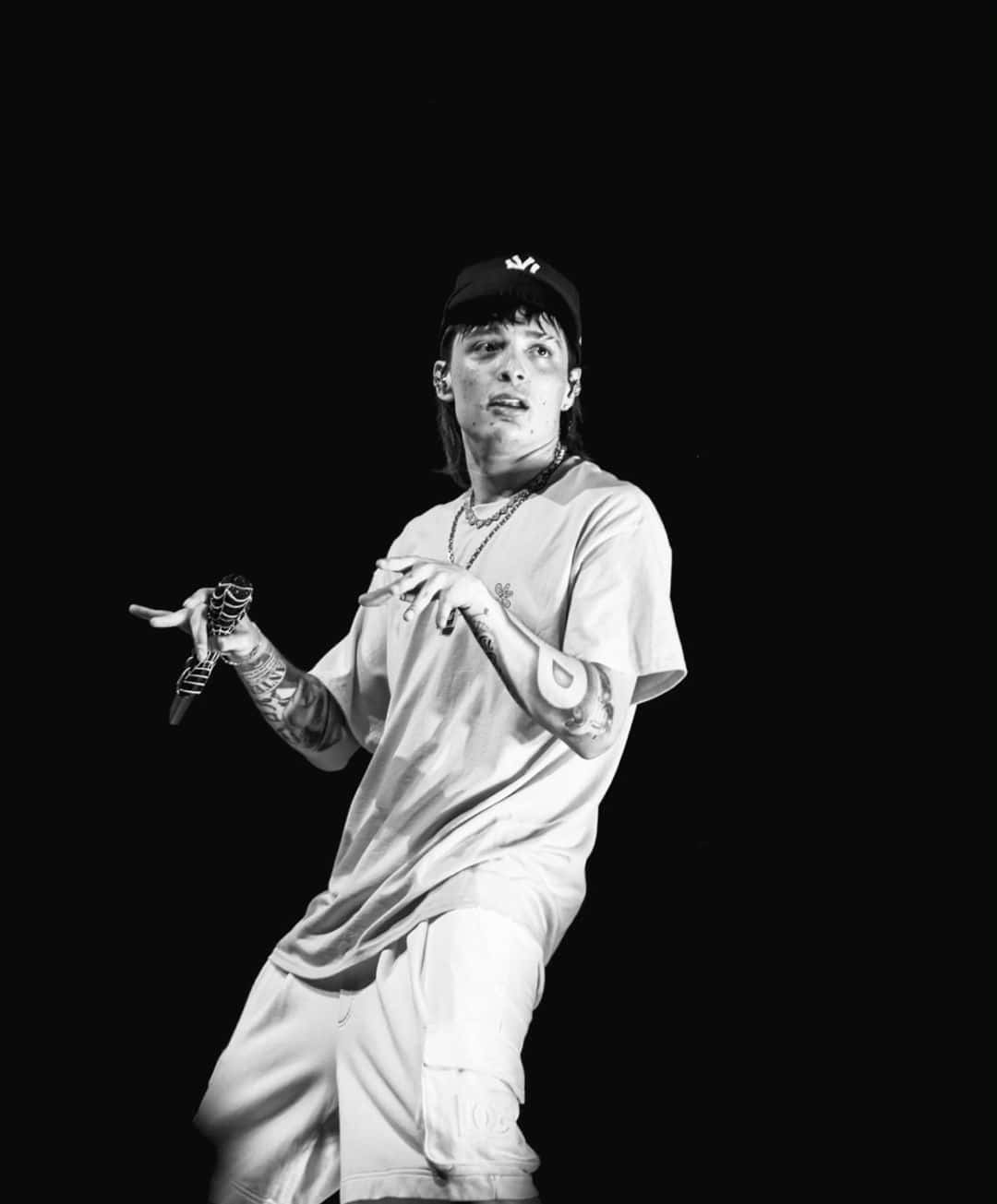 Hip Hop Artist Performance_ Black And White Wallpaper