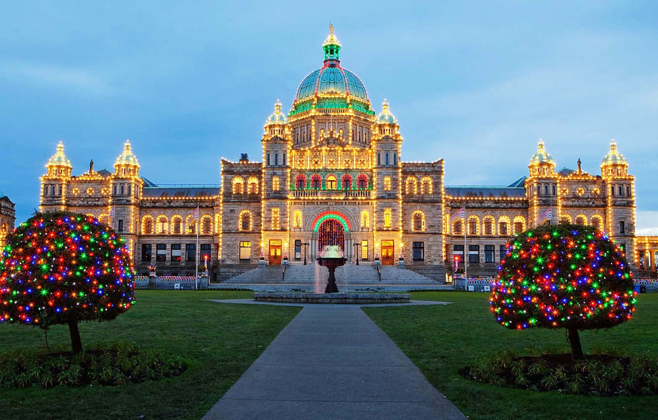 Historic Provincial Parliament Buildings In Victoria, Canada Wallpaper