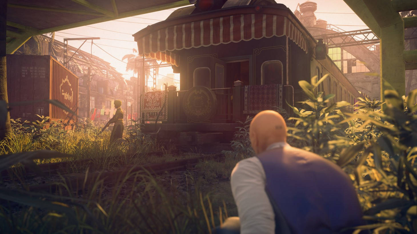 Hitman 2 Sneaking Train Station Wallpaper