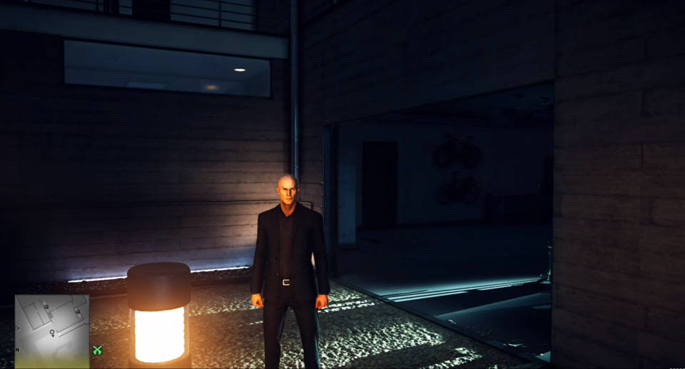 Hitman 2018 Agent 47 In Dark Loft Wallpaper