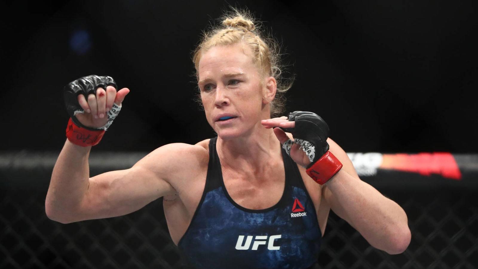 Holly Holm Mma Fight Stance Wallpaper