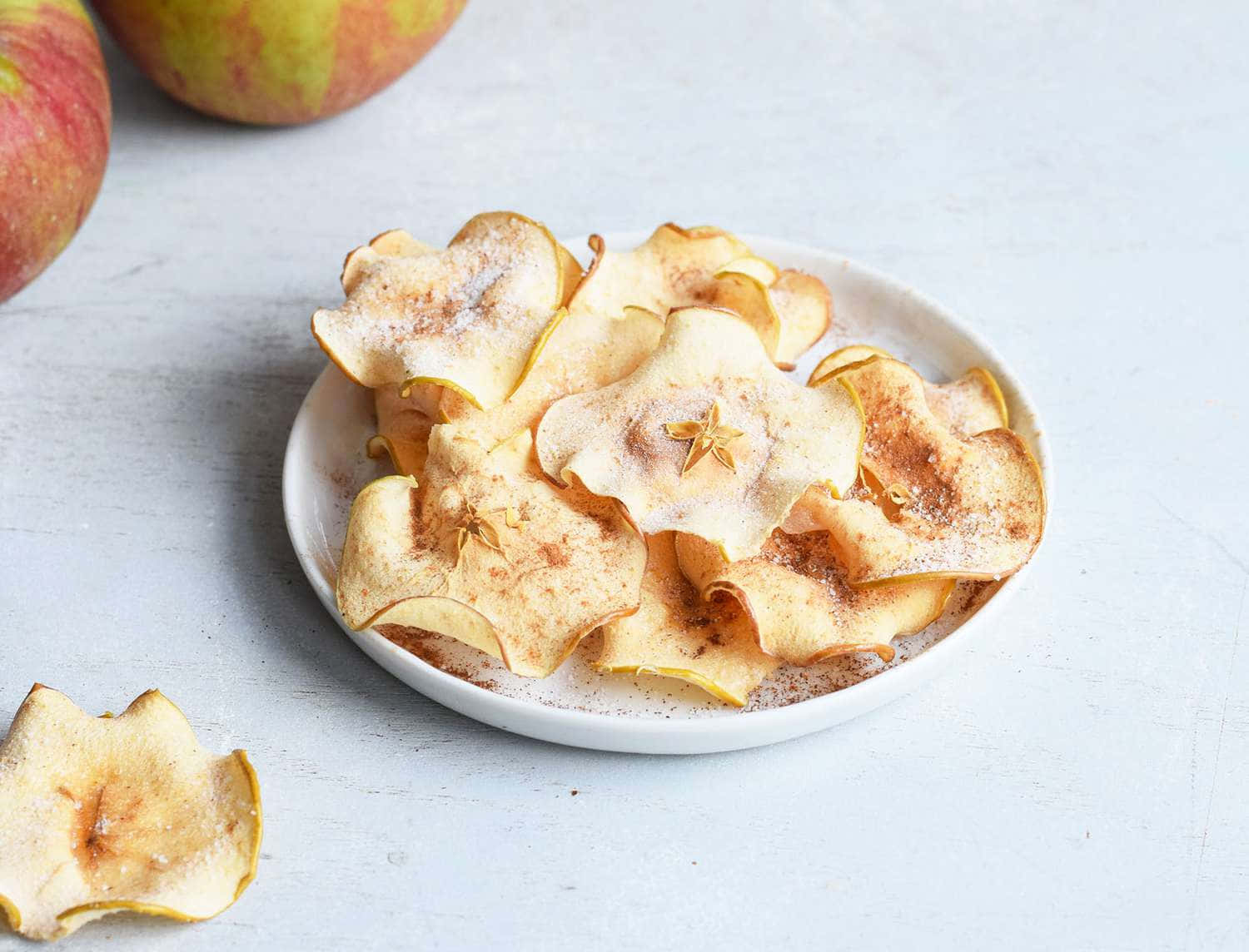 Homemade Cinnamon Apple Chips Wallpaper