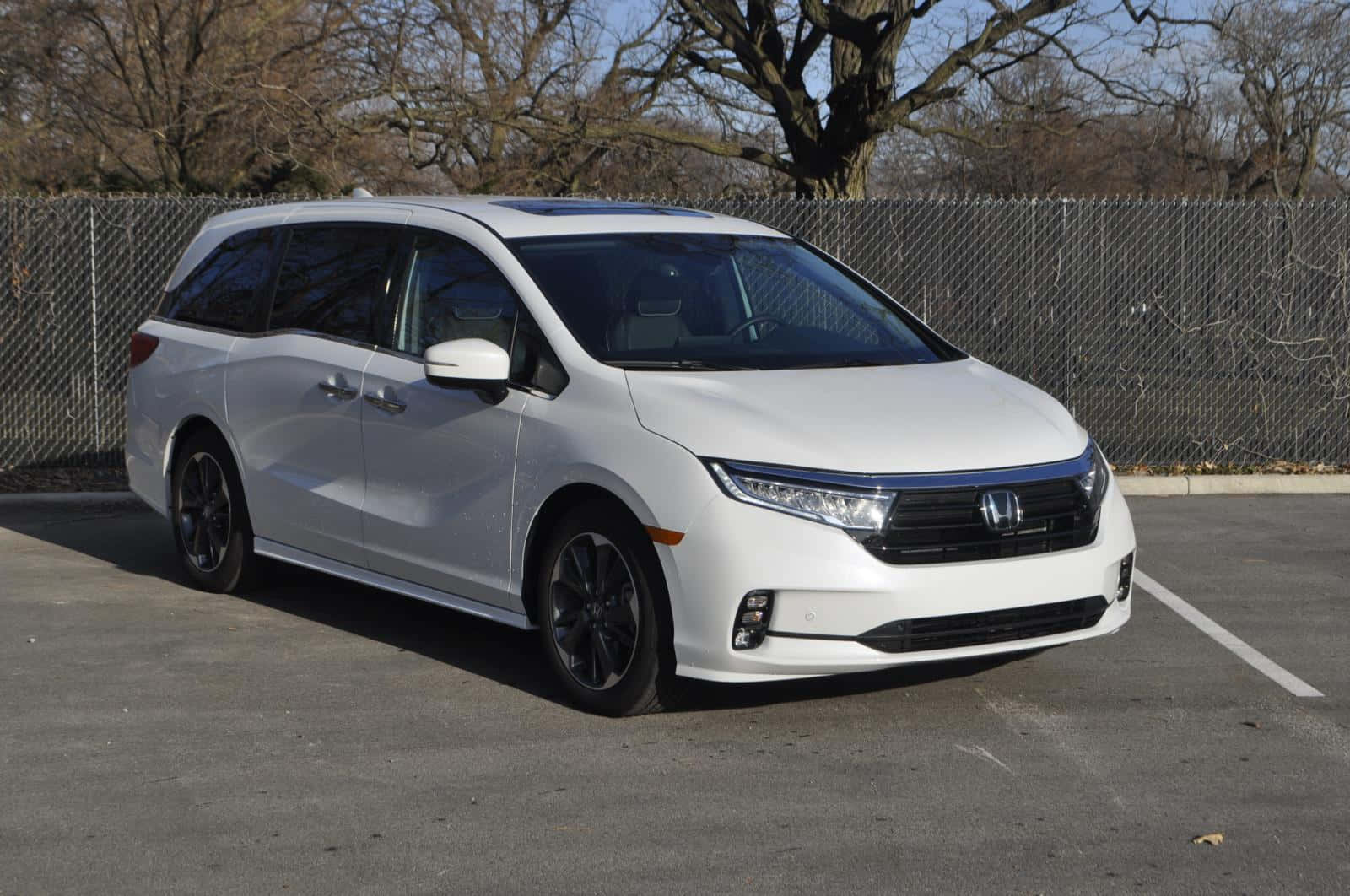 Honda Odyssey 2023: The Perfect Family Minivan Wallpaper