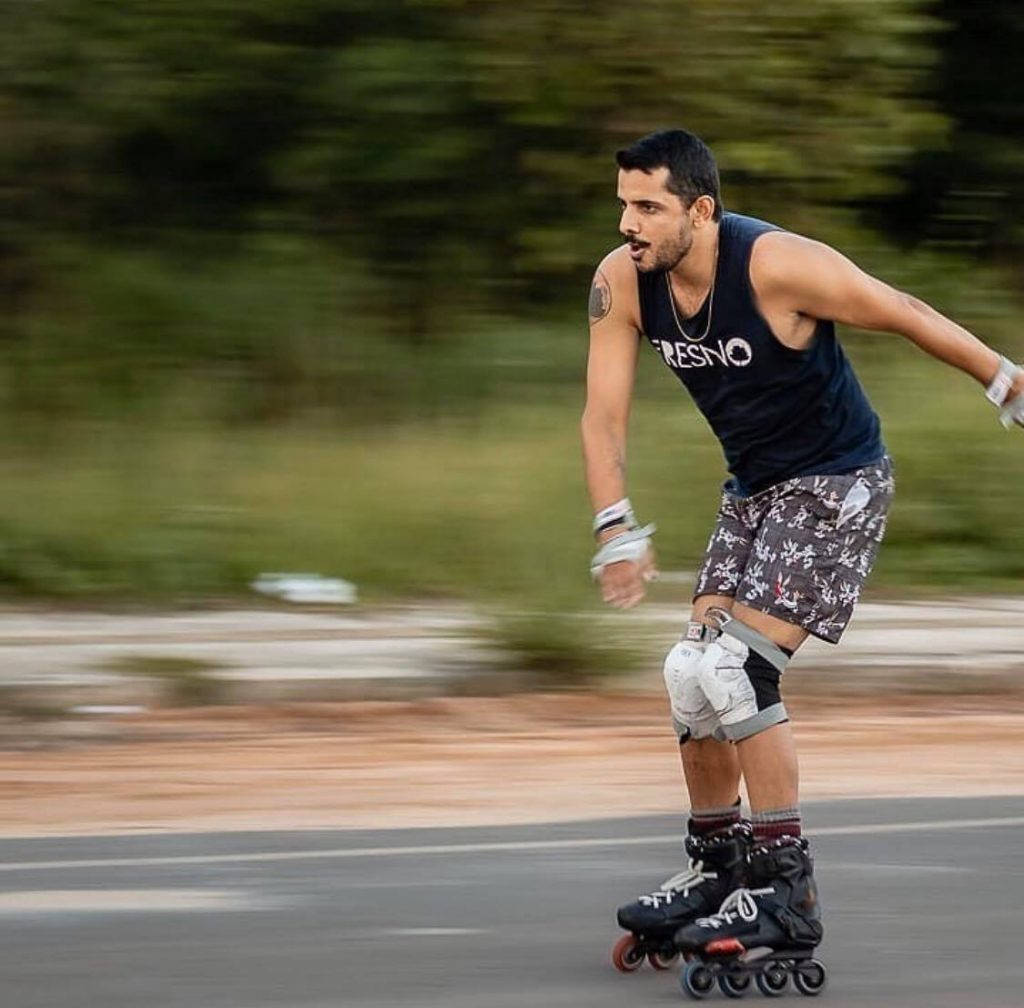 Hot Bearded Guy Rollerblading Wallpaper