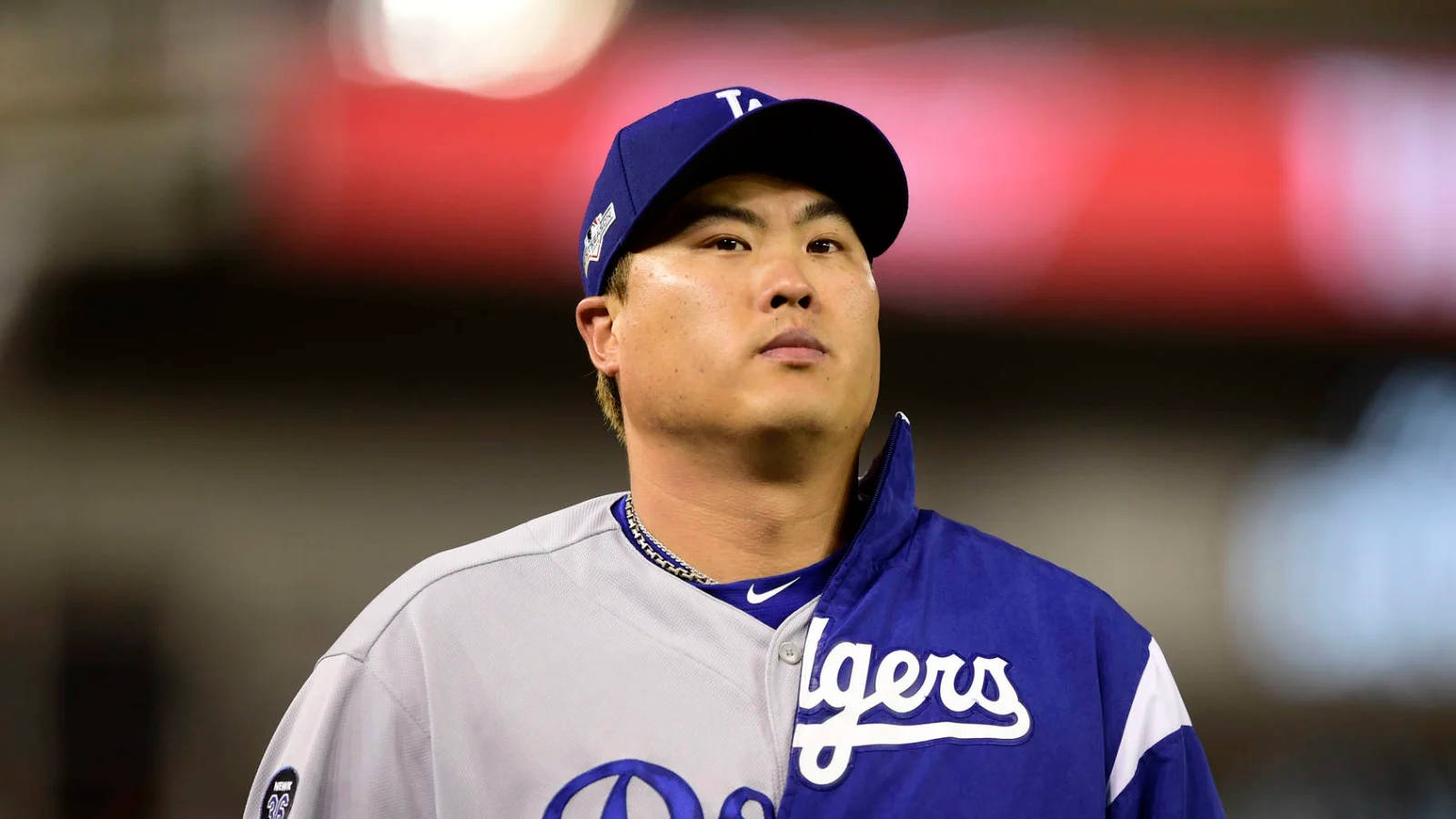 Hyun Jin Ryu Wearing Dodgers Uniform Wallpaper