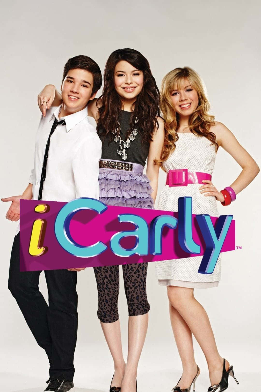 I Carly_ Main_ Cast_ Promotional_ Poster Wallpaper