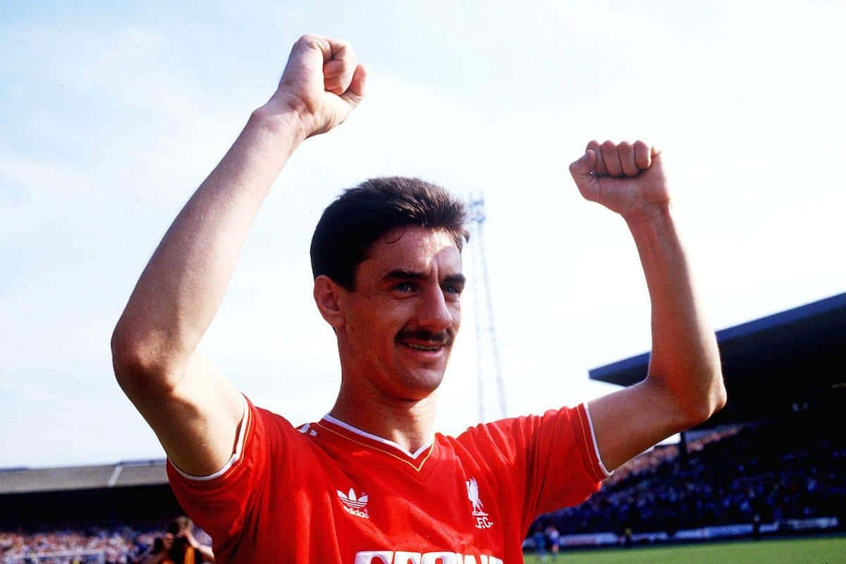 Ian Rush Raise Hands Liverpool Fc Photography Wallpaper