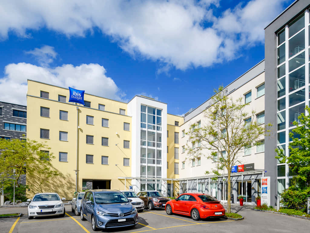 Ibis Budget Hotel Exterior Winterthur Wallpaper