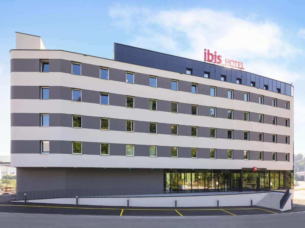 Ibis Hotel Baden Switzerland Wallpaper