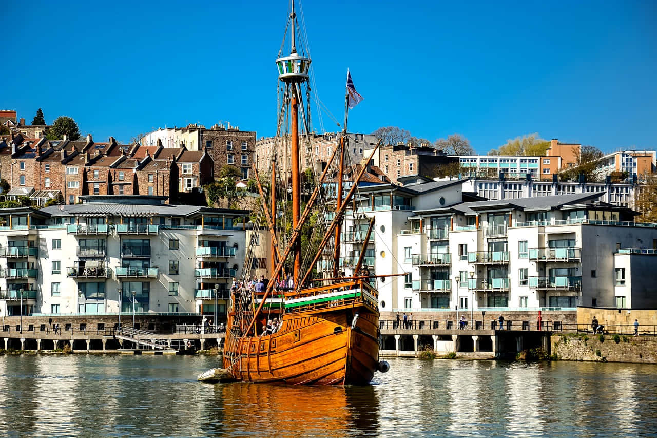 Iconic Bristol Harbourside View At Dusk Wallpaper