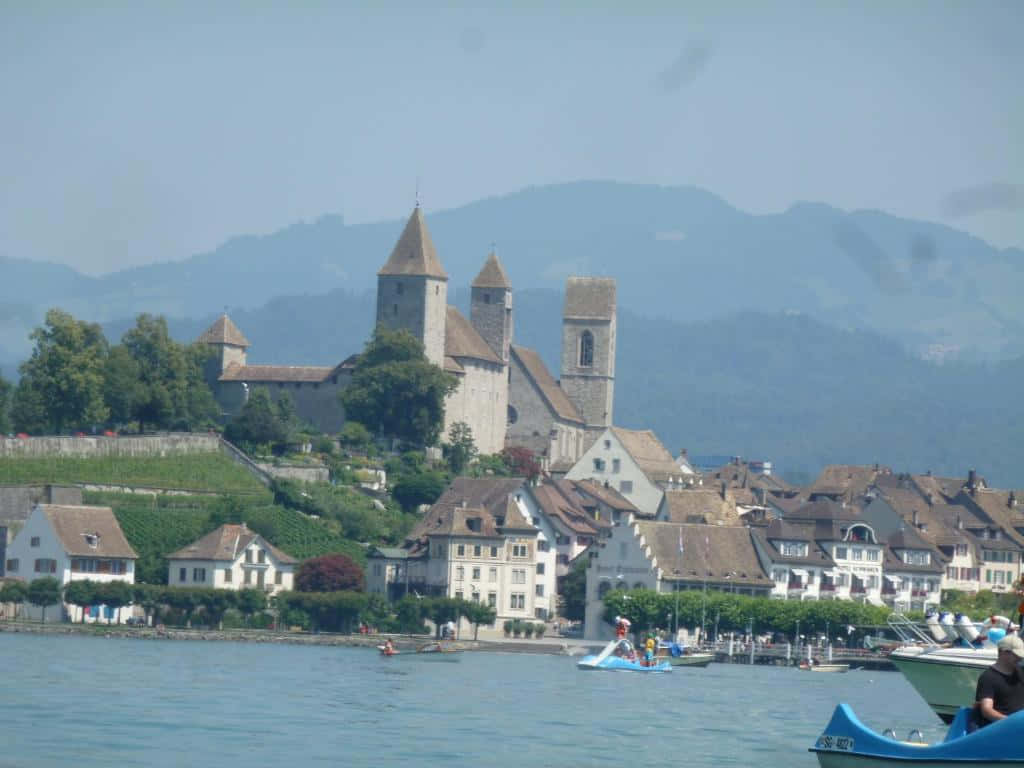 Idyllic Scenery Of Rapperswil-jona In Switzerland Wallpaper