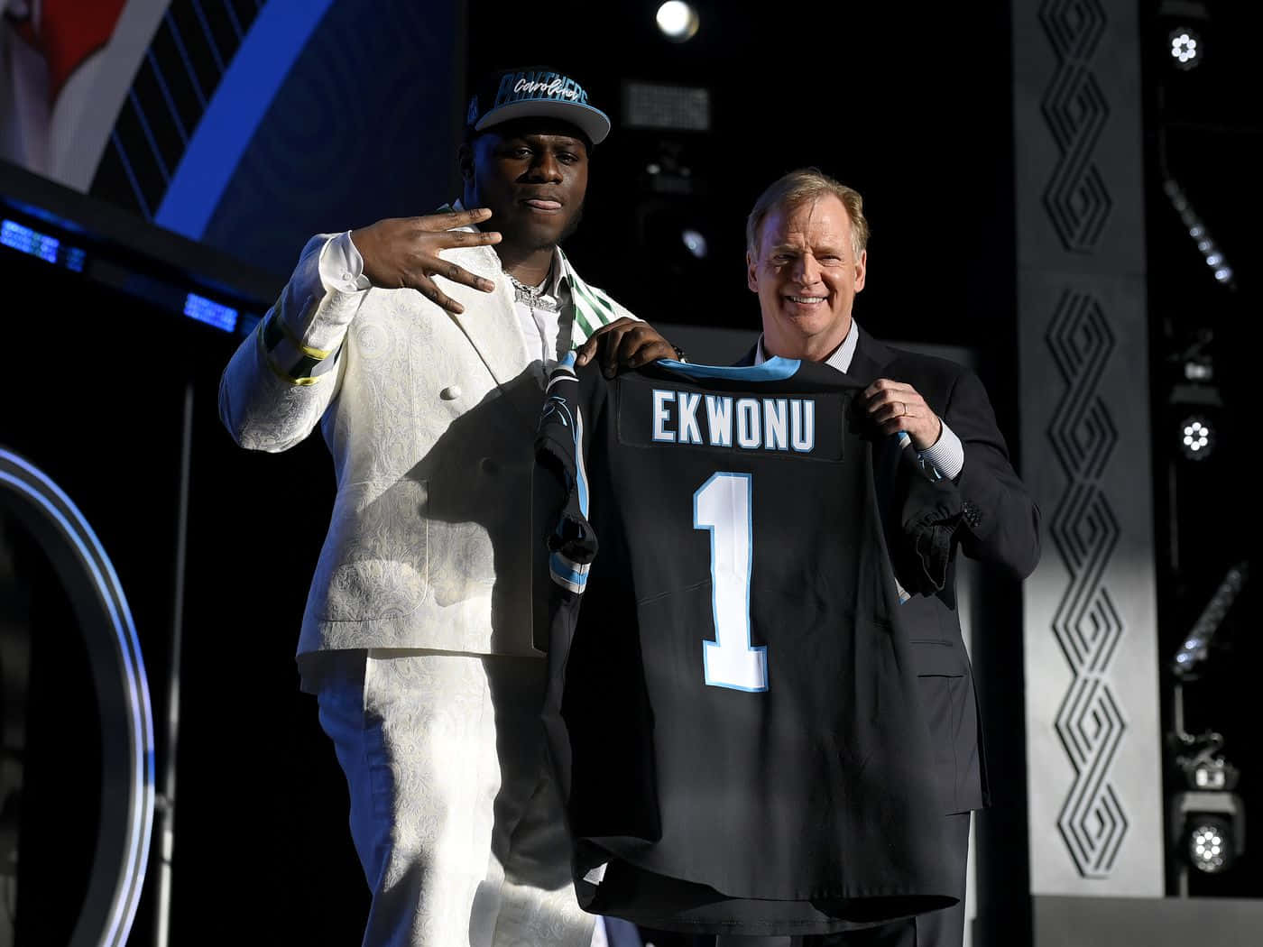 Ikem Ekwonu Black Carolina Panthers Jersey Wallpaper