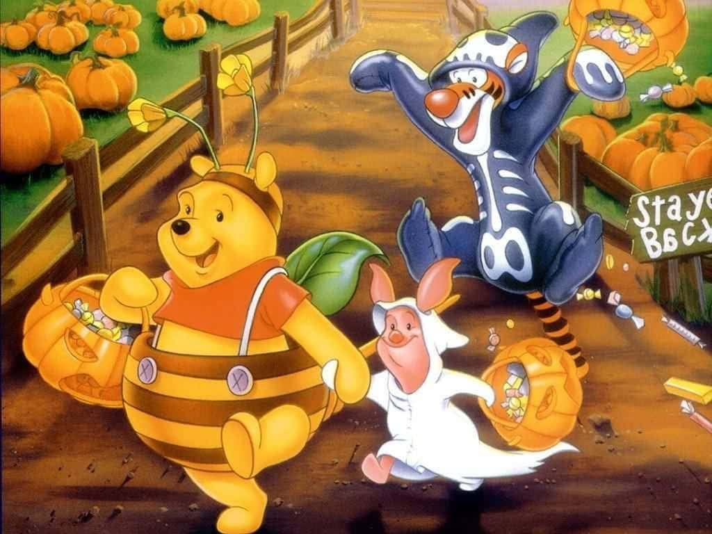 Image Adorable Winnie The Pooh Celebrates Halloween Wallpaper