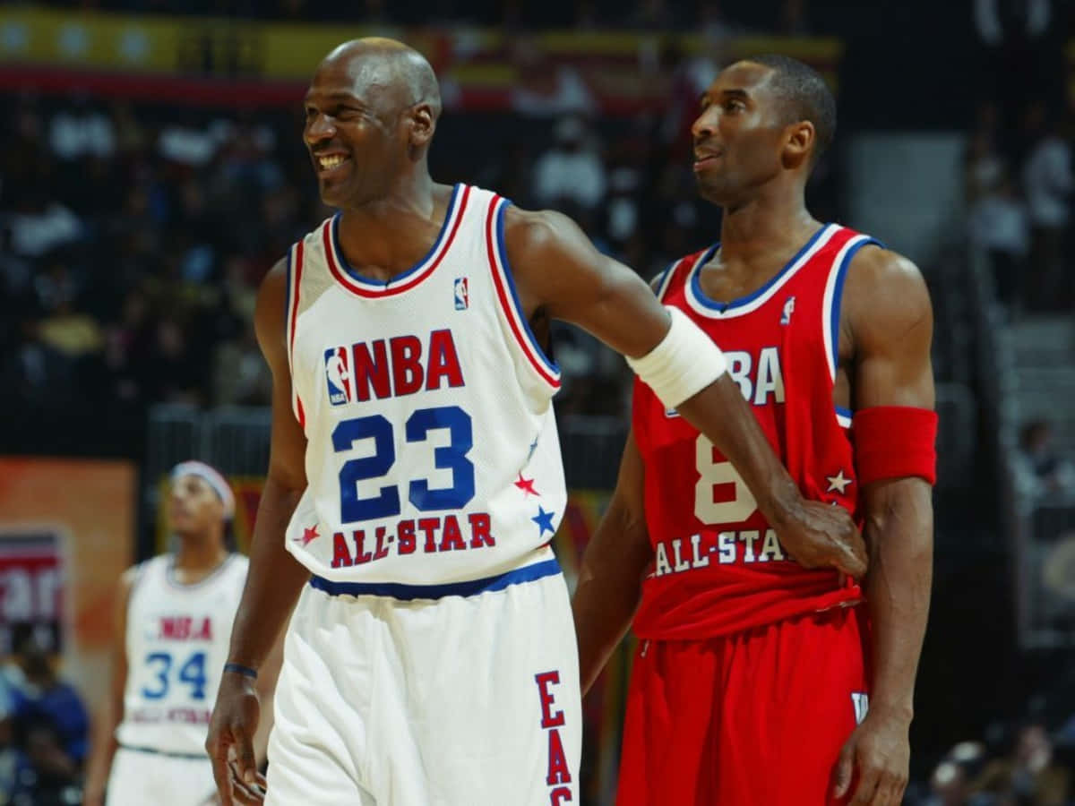 Image Kobe Bryant And Michael Jordan - Legendary Nba Competitors. Wallpaper