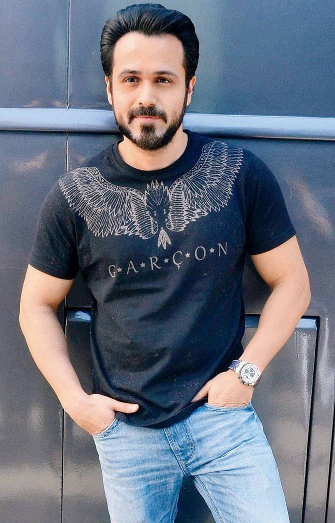 Imran Hashmi Black T-shirt Wallpaper