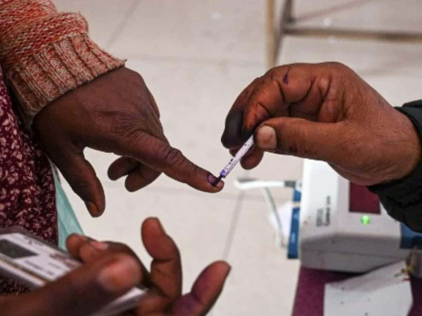 Indelible Ink On Voters Hand Wallpaper