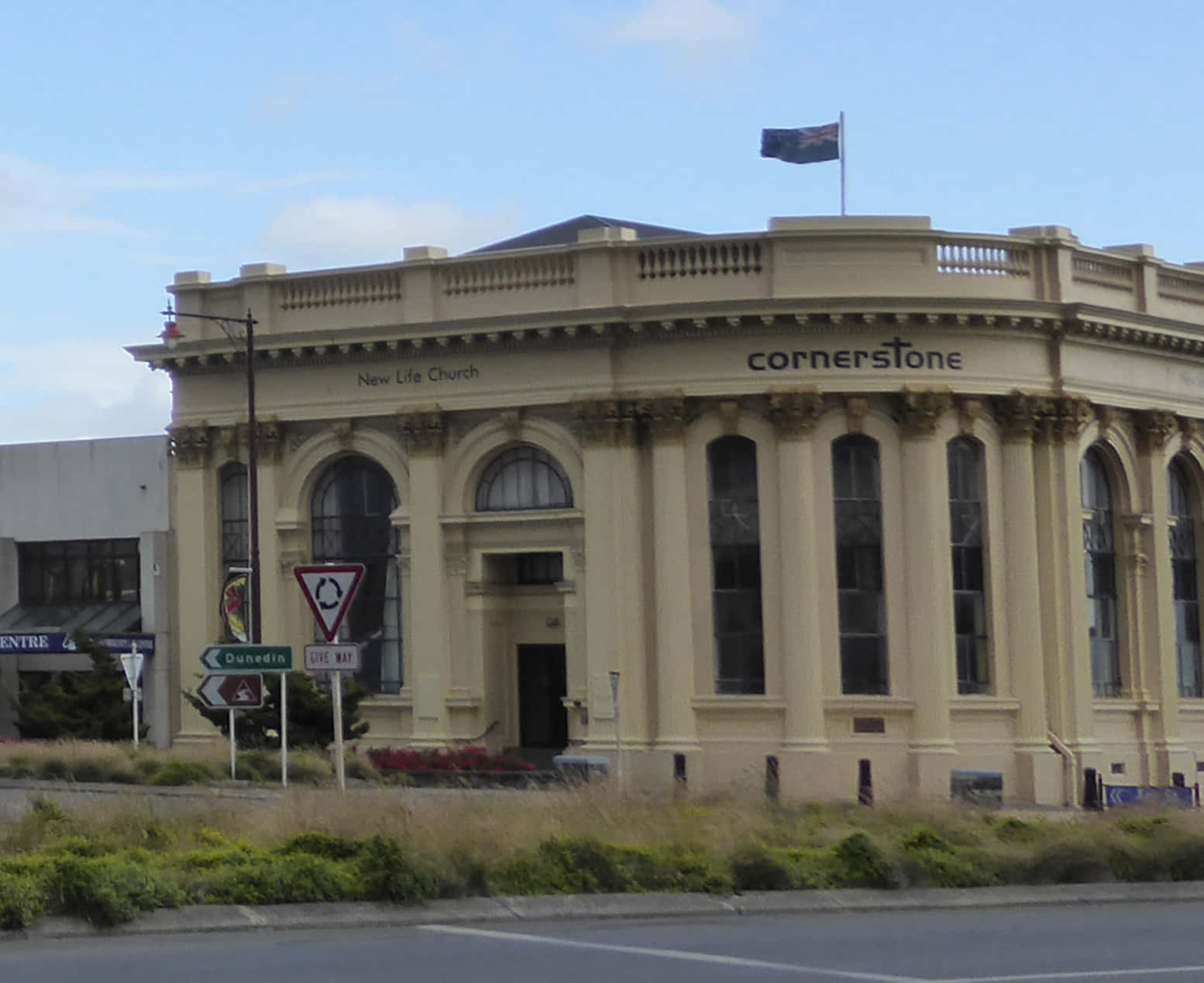 Invercargill Cornerstone Building Wallpaper