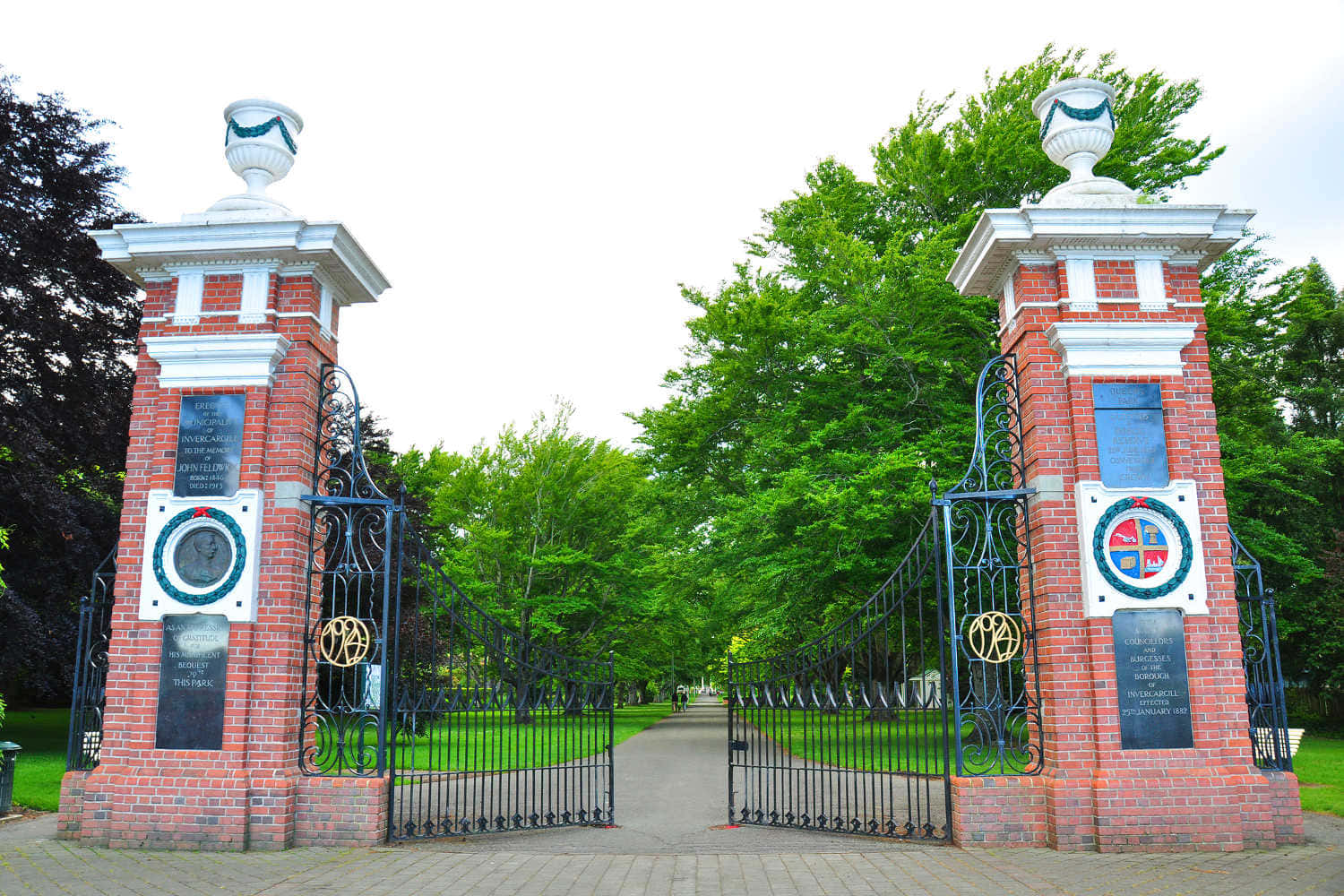 Invercargill Park Gate Entrance Wallpaper