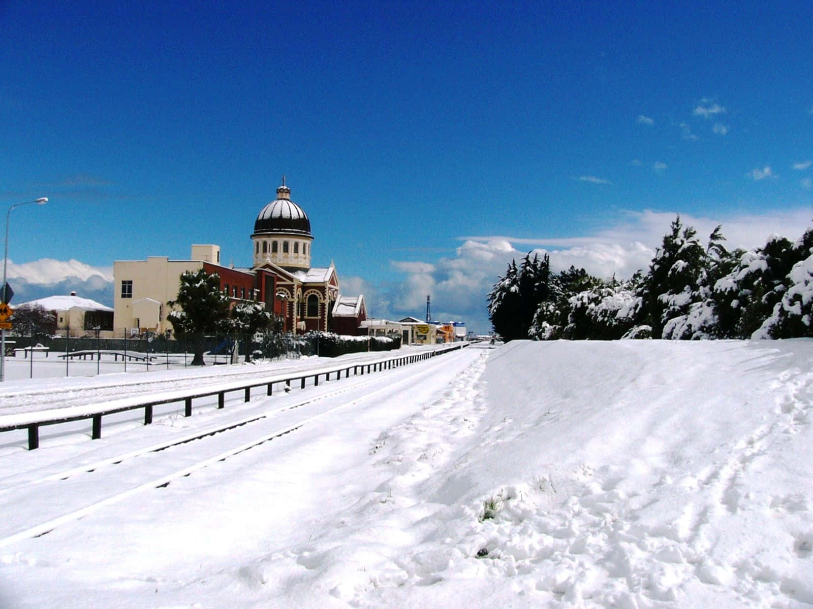 Invercargill Snow Covered Streets Wallpaper