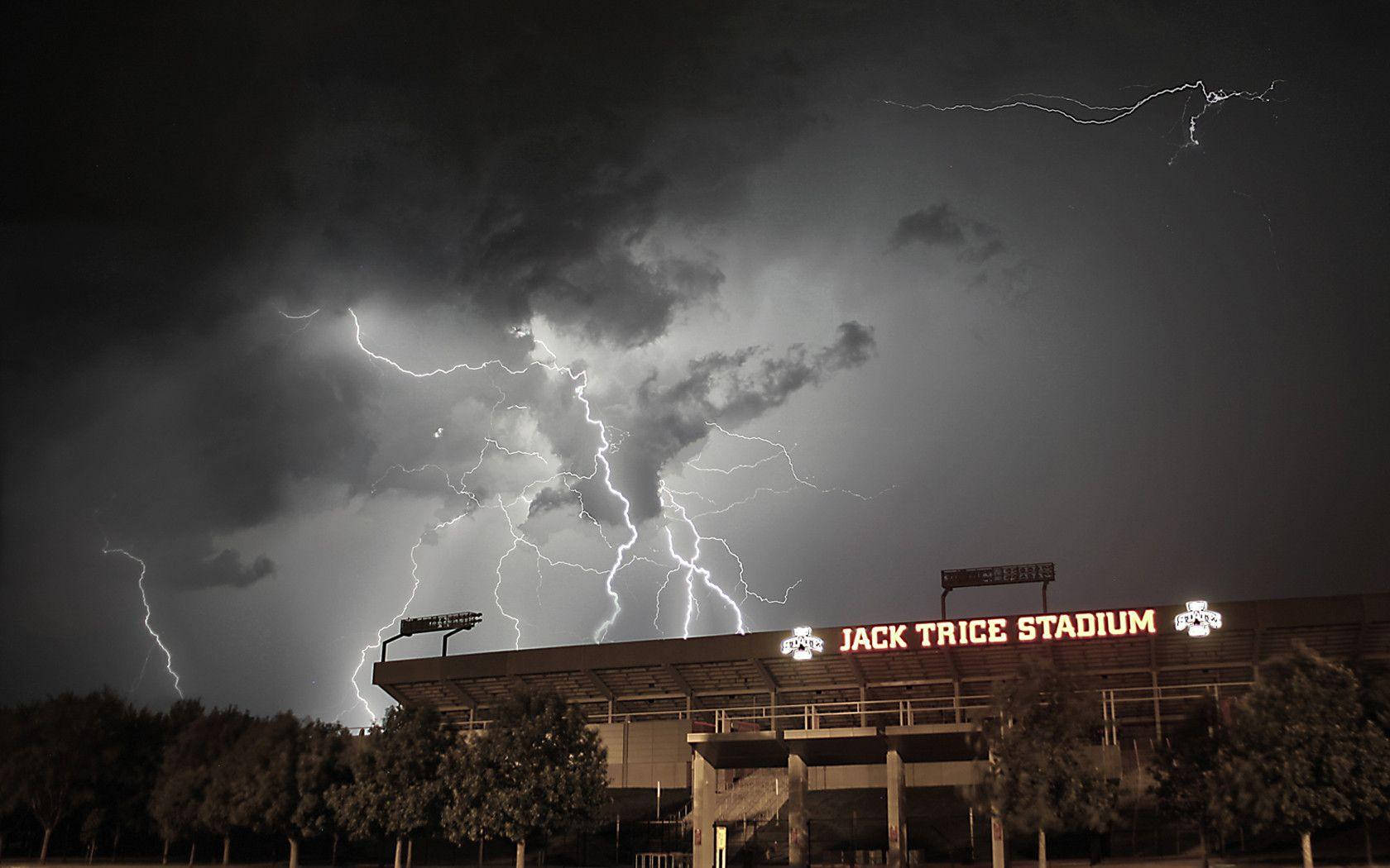 Iowa State University Lightning Storm Wallpaper