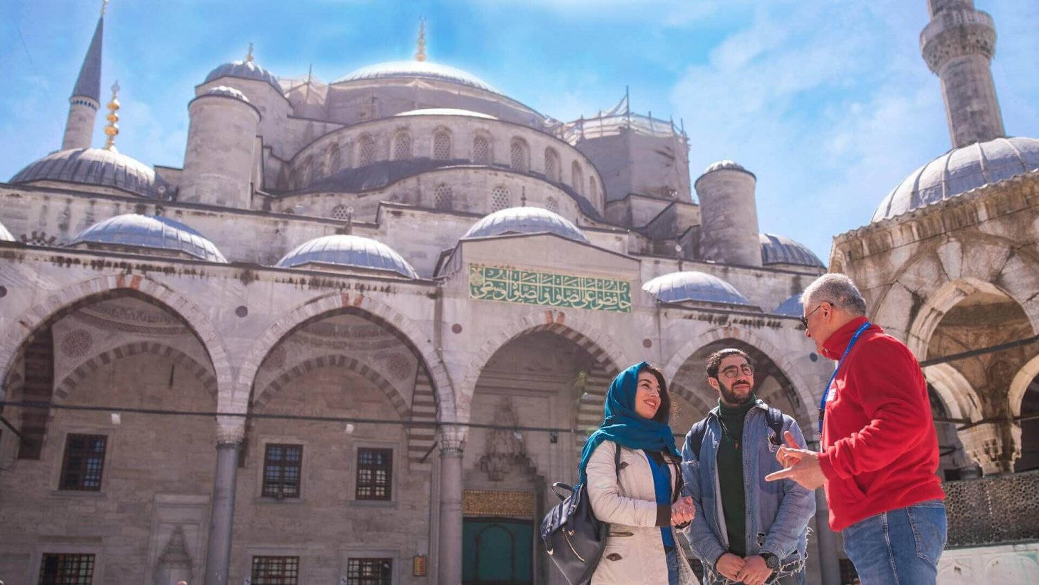 Istanbul's Magnificent Sultan Ahmed Mosque Wallpaper