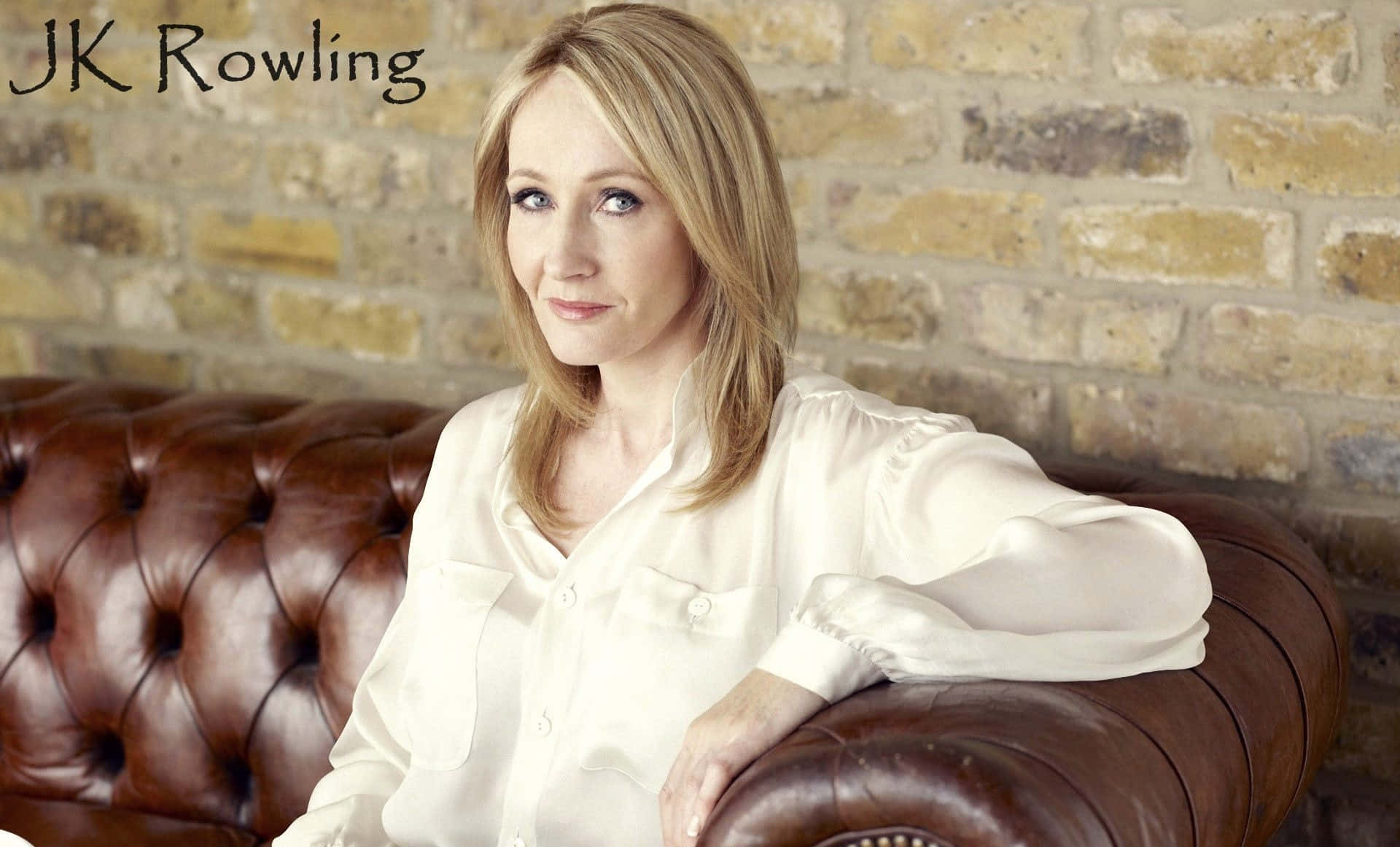 J.k. Rowling During An Interview Wallpaper